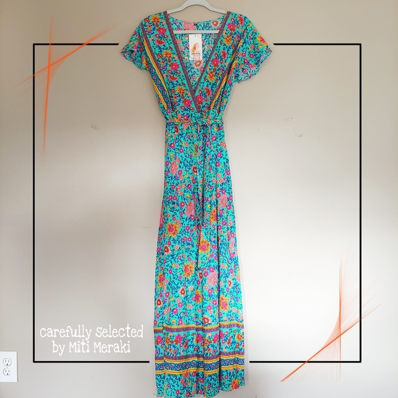 Pretty Garden Dresses & Skirts - Pretty Garden NWT Floral Boho Maxi Wrap Dress